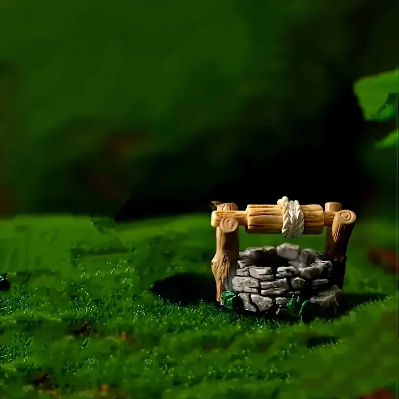 Miniature Wonderland Well Statue – Handmade Resin Decoration