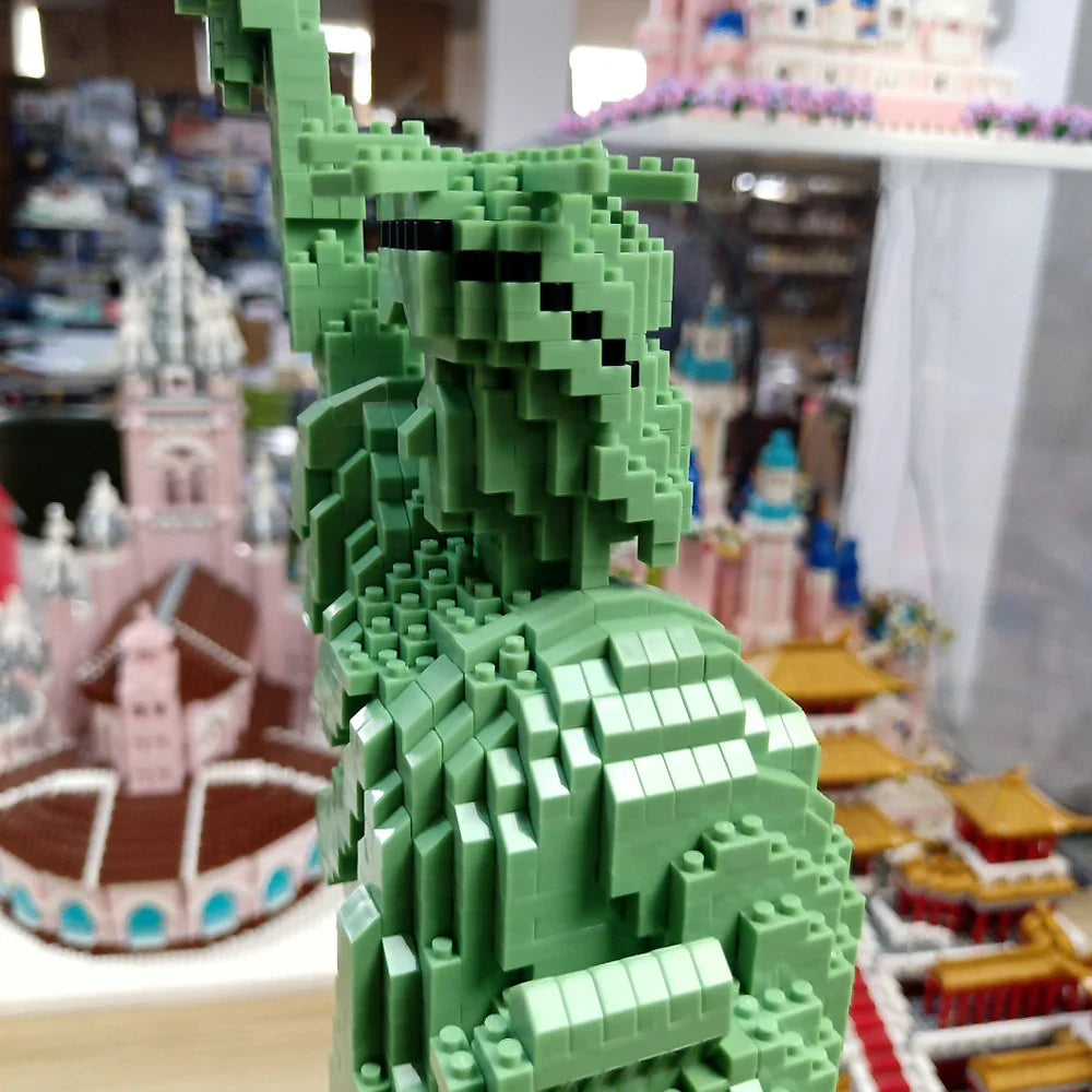 Statue of Liberty Building Block Model – DIY Replica