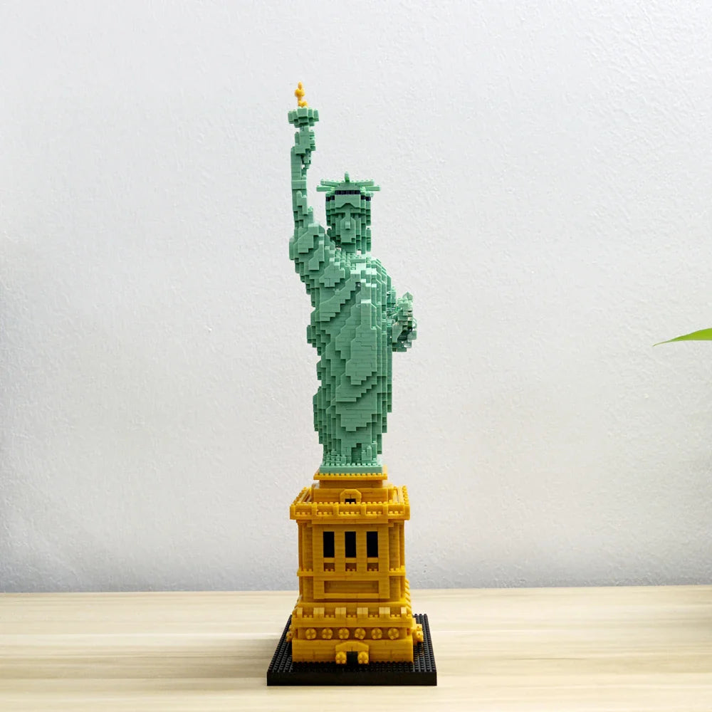 Statue of Liberty Building Block Model – DIY Replica